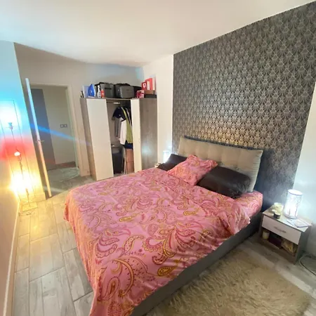 The Place To Be Apartamento *